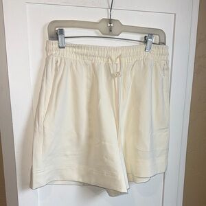 Spanx Breezy High Waist Shorts M